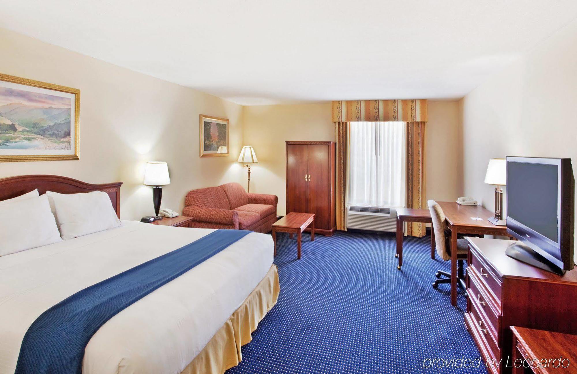 Holiday Inn Express & Suites Atlanta Perimeter Mall Hotel By Ihg Санді-Спрінгс Номер фото